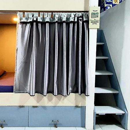 Tiny Room Hostel Toyapakeh 외부 사진